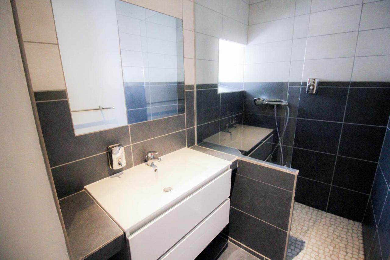 Appartement Calme Et Spacieux, Cite Et Ville A Pied, Wifi, 2 Chambres, 3 Lits 카르카손 외부 사진