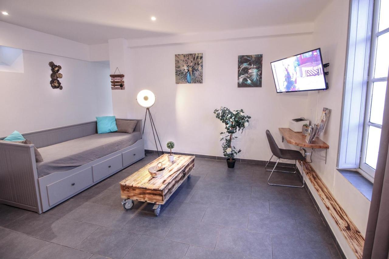 Appartement Calme Et Spacieux, Cite Et Ville A Pied, Wifi, 2 Chambres, 3 Lits 카르카손 외부 사진